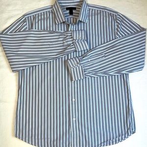 Long sleeve dress shirt